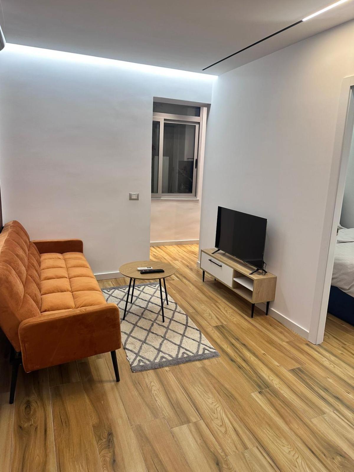 Modern Central Apartments Тирана Екстер'єр фото