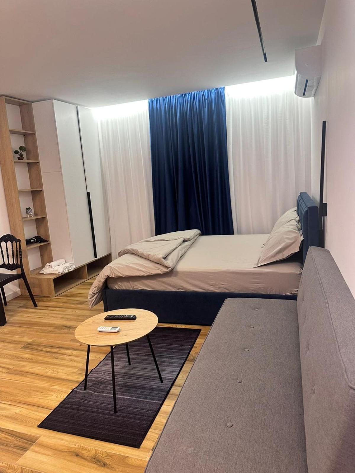 Modern Central Apartments Тирана Екстер'єр фото